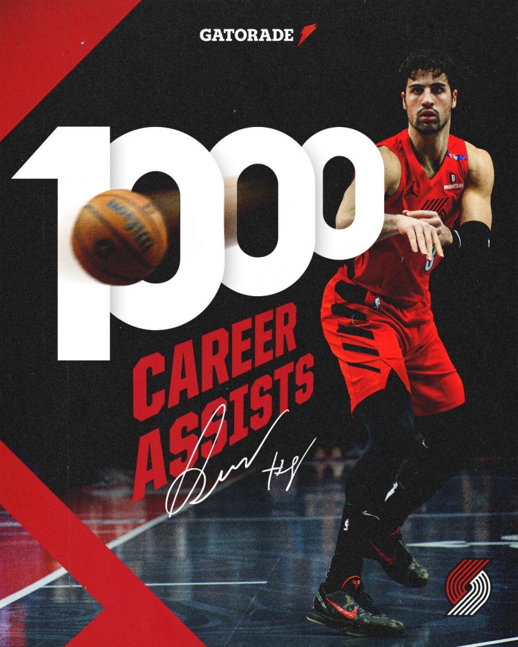 开拓者官推晒图：阿夫迪亚生涯总助攻数突破1000次大关