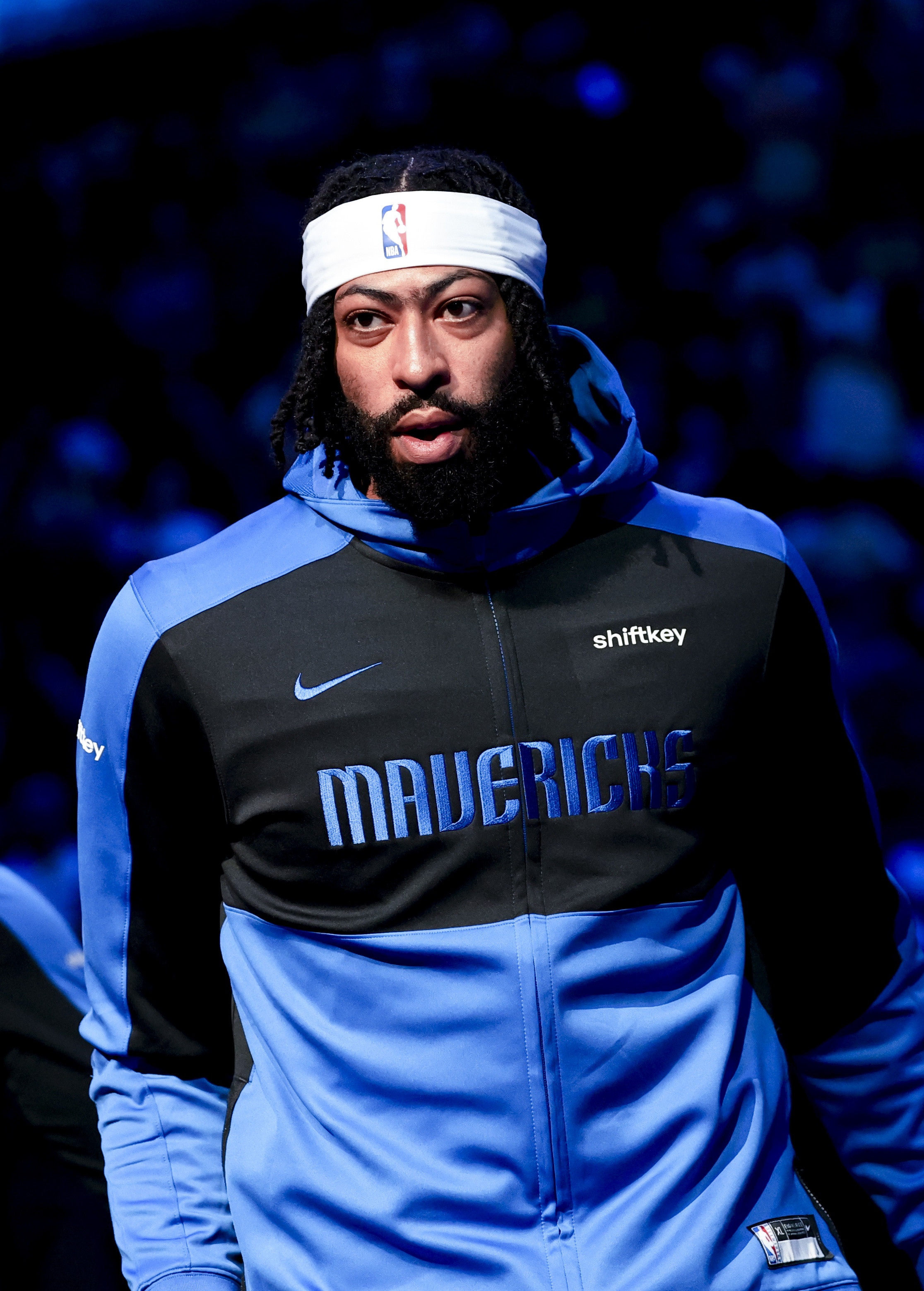 组织前锋开发一下？基德：当缺少控卫时浓眉持球推进会是个选择