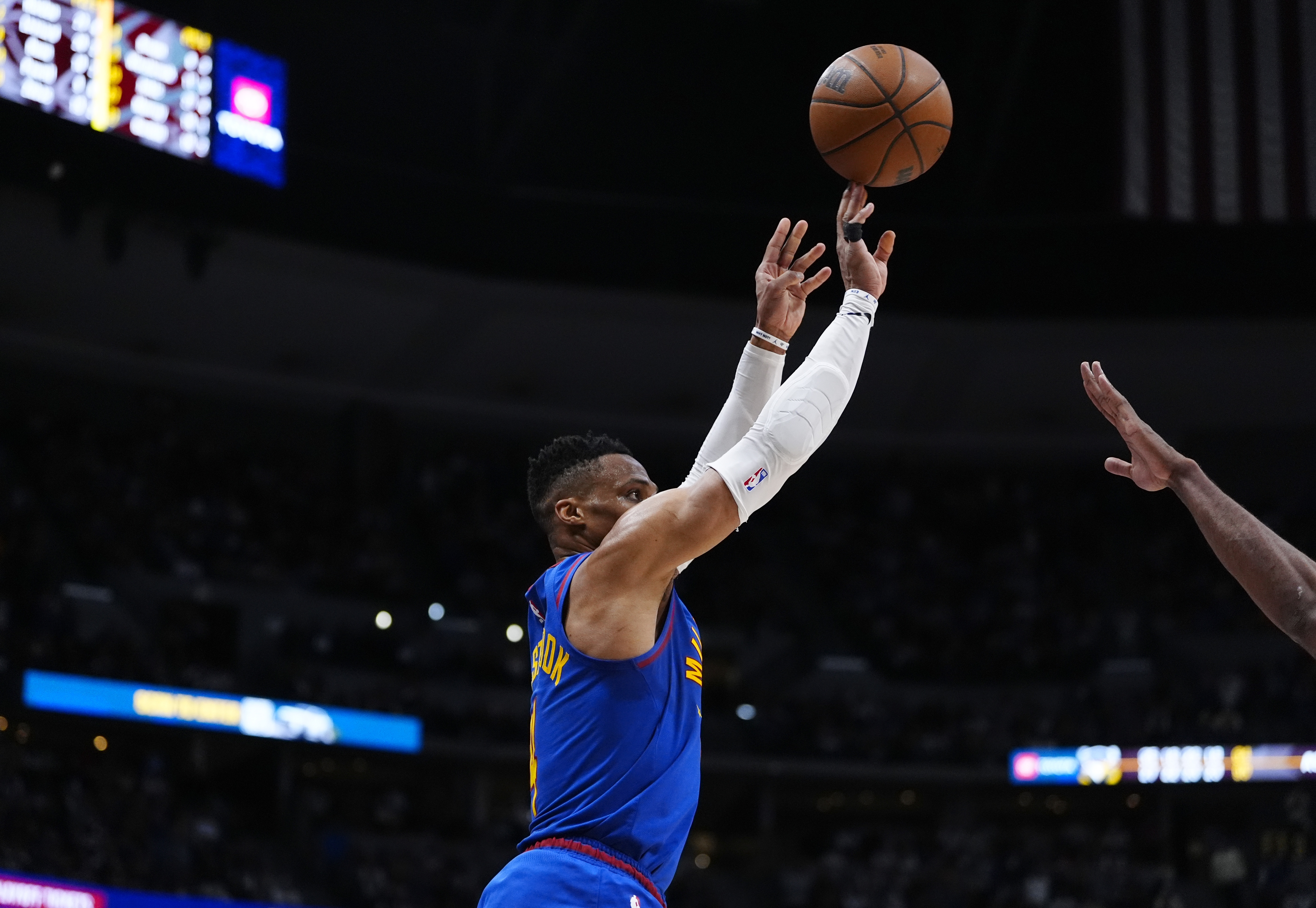 天王山之战！威少确定复出 小波特无禁赛&继续带伤出战