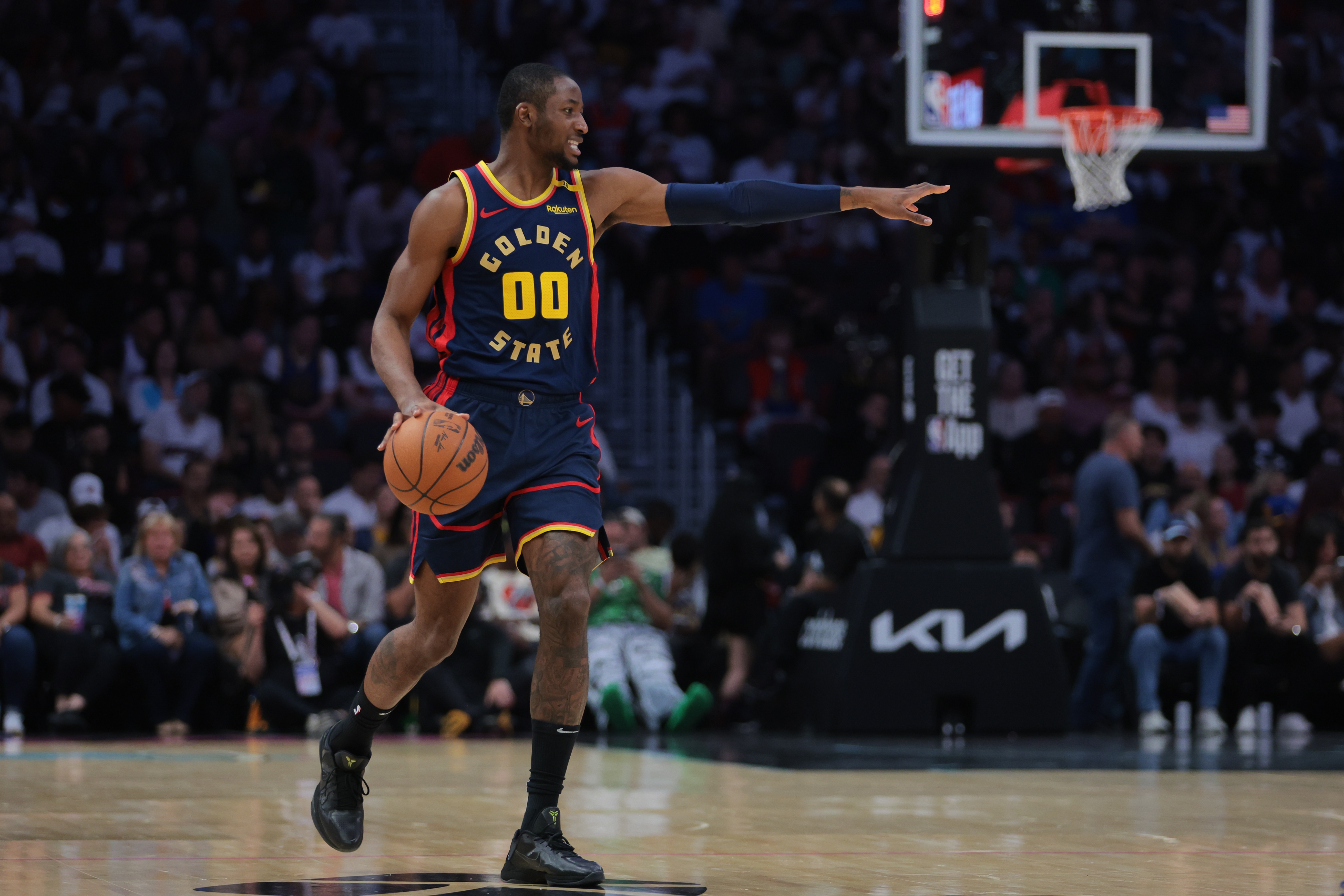 科尔：G7我很希望库明加上场&我觉得他能提供帮助 而且越早上越好