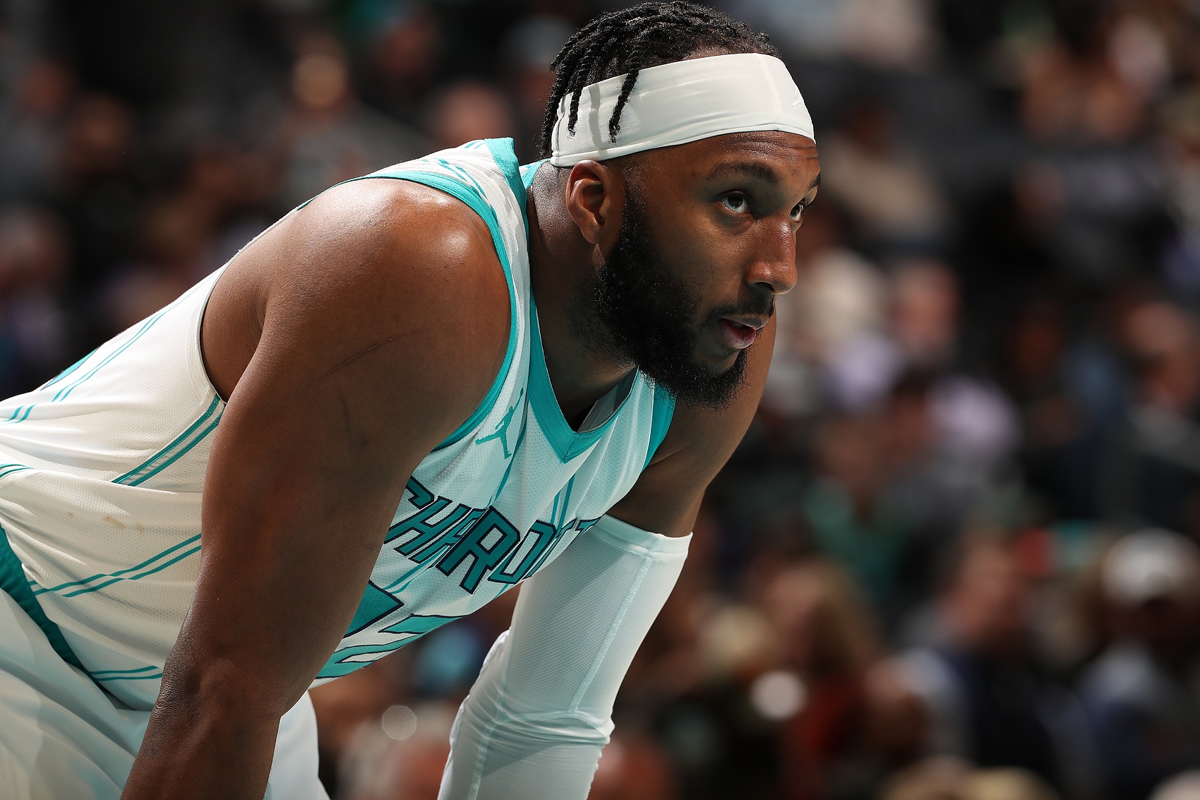 奥科吉底薪加盟！火箭拉满锋线和防守 14人轮换是下季最强战队？