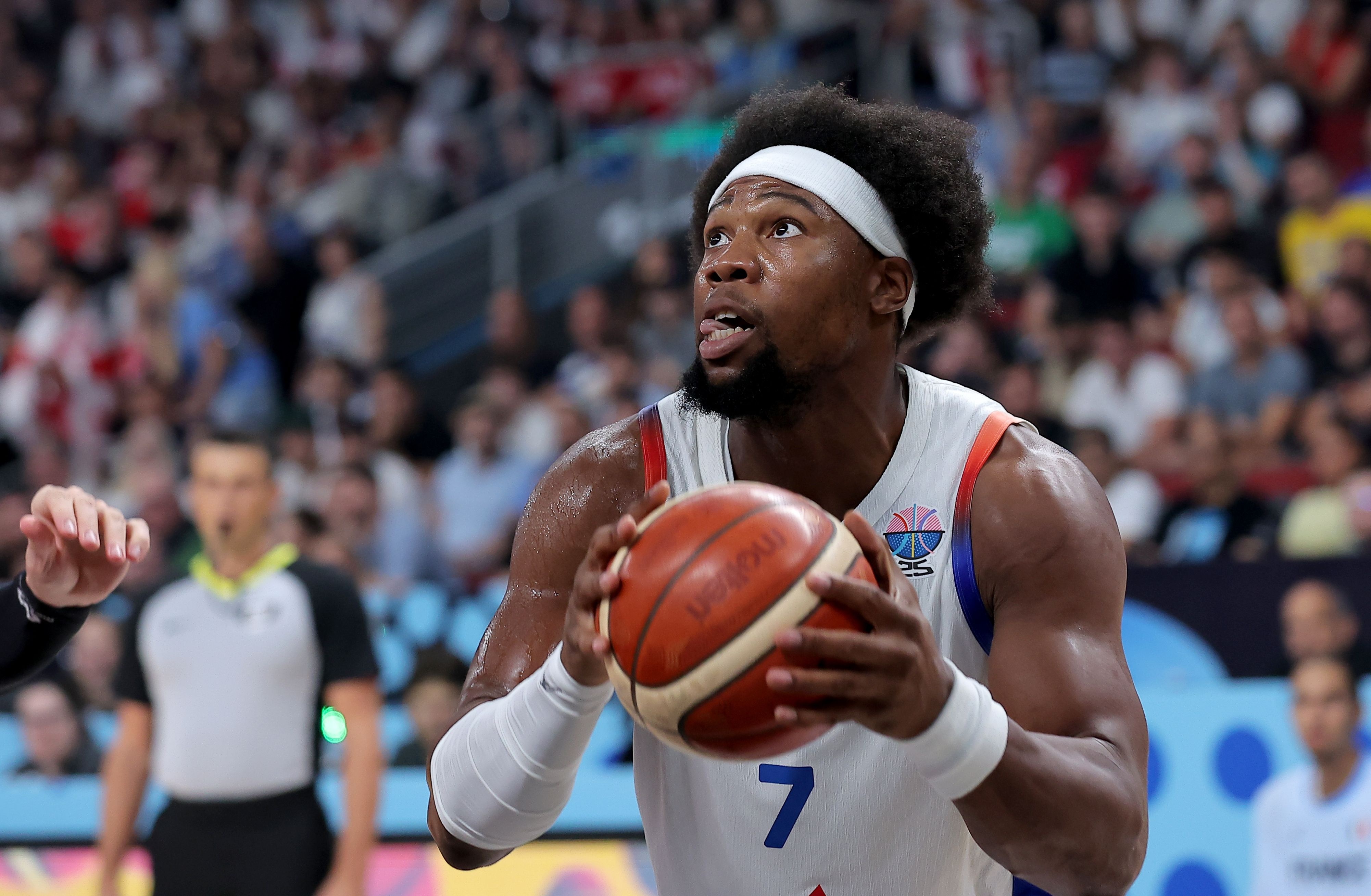 亚布塞莱：我的DNA和尼克斯很吻合 我会带来激情甚至怒火&战争