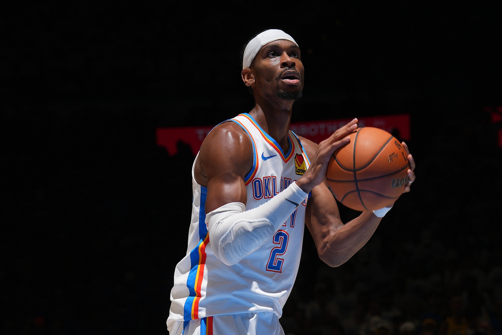 11场比赛10次30+！亚历山大成为本赛季首位30+场次上双球员