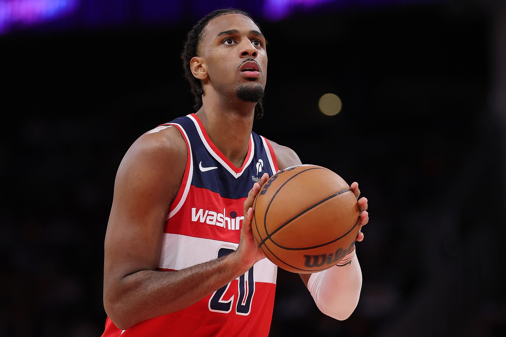 摧枯拉朽！萨尔接球顺下 腾空暴起力压吉迪暴力灌筐