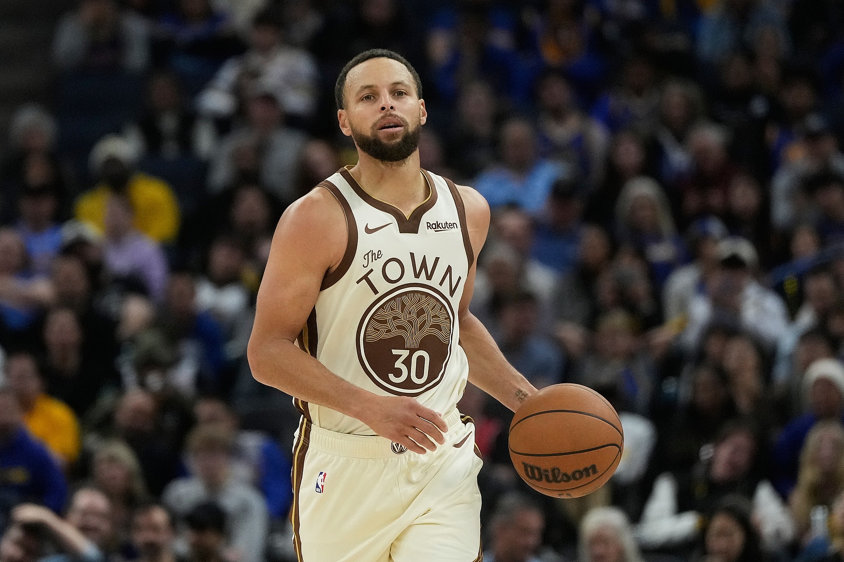 库里：球队目前打得很有条理 当我回归时一切都不应该改变