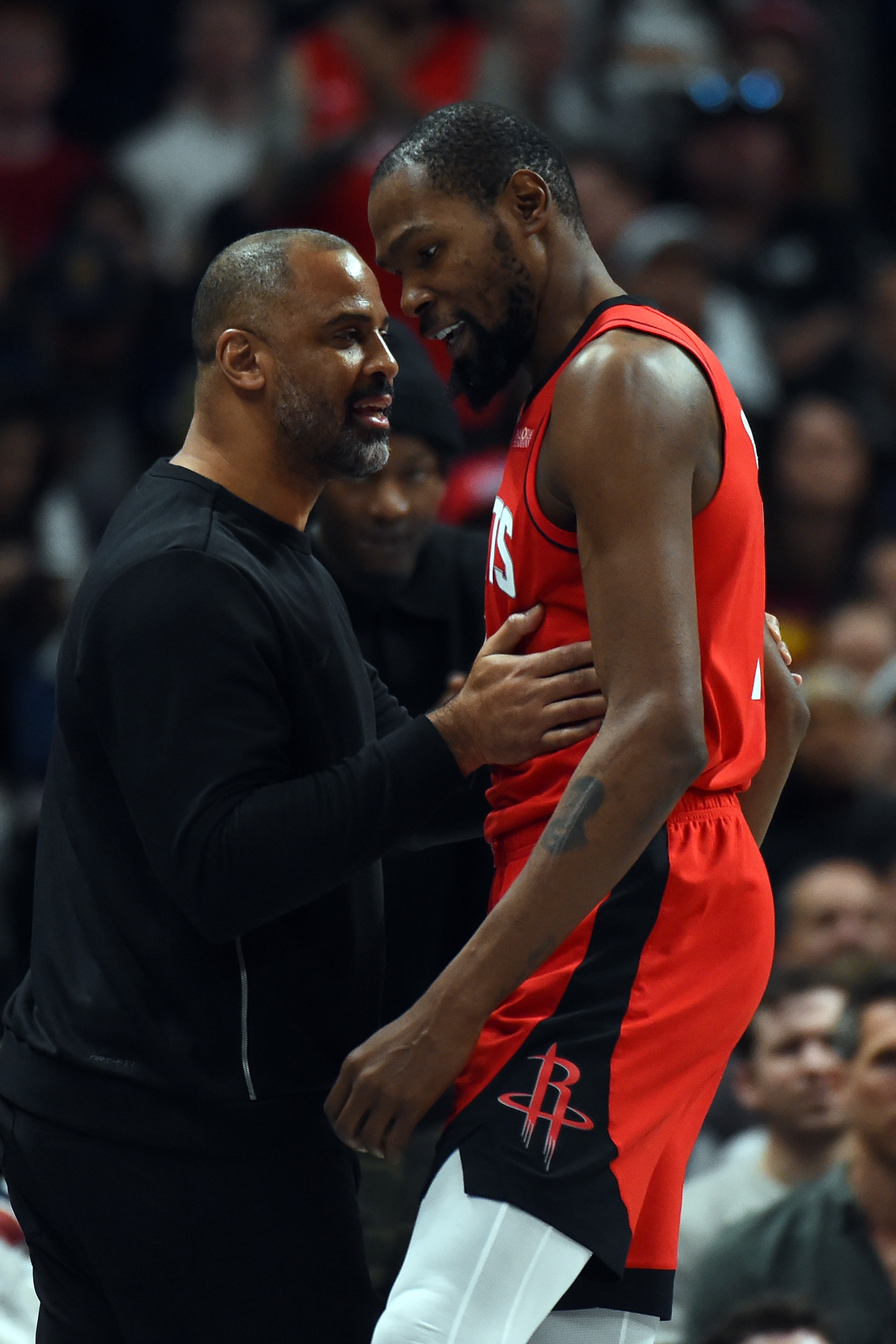 火记：若非争议判罚和崩盘本能多赢3场 现在就对火箭下定论太早