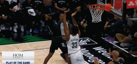 干净利落！麦克丹尼尔斯反击单臂隔扣克拉克斯顿