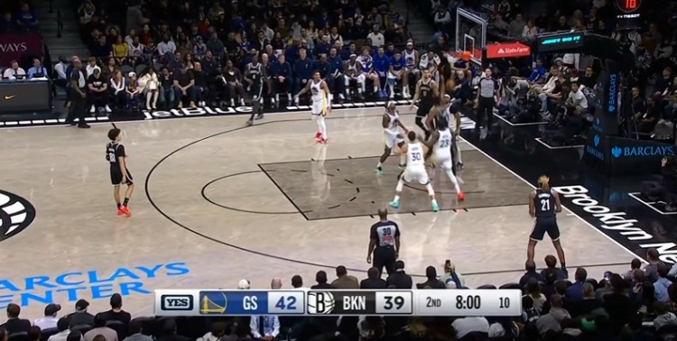 我管你这那的！小迈克尔·波特回传 克拉克斯顿空切双手隔扣追梦