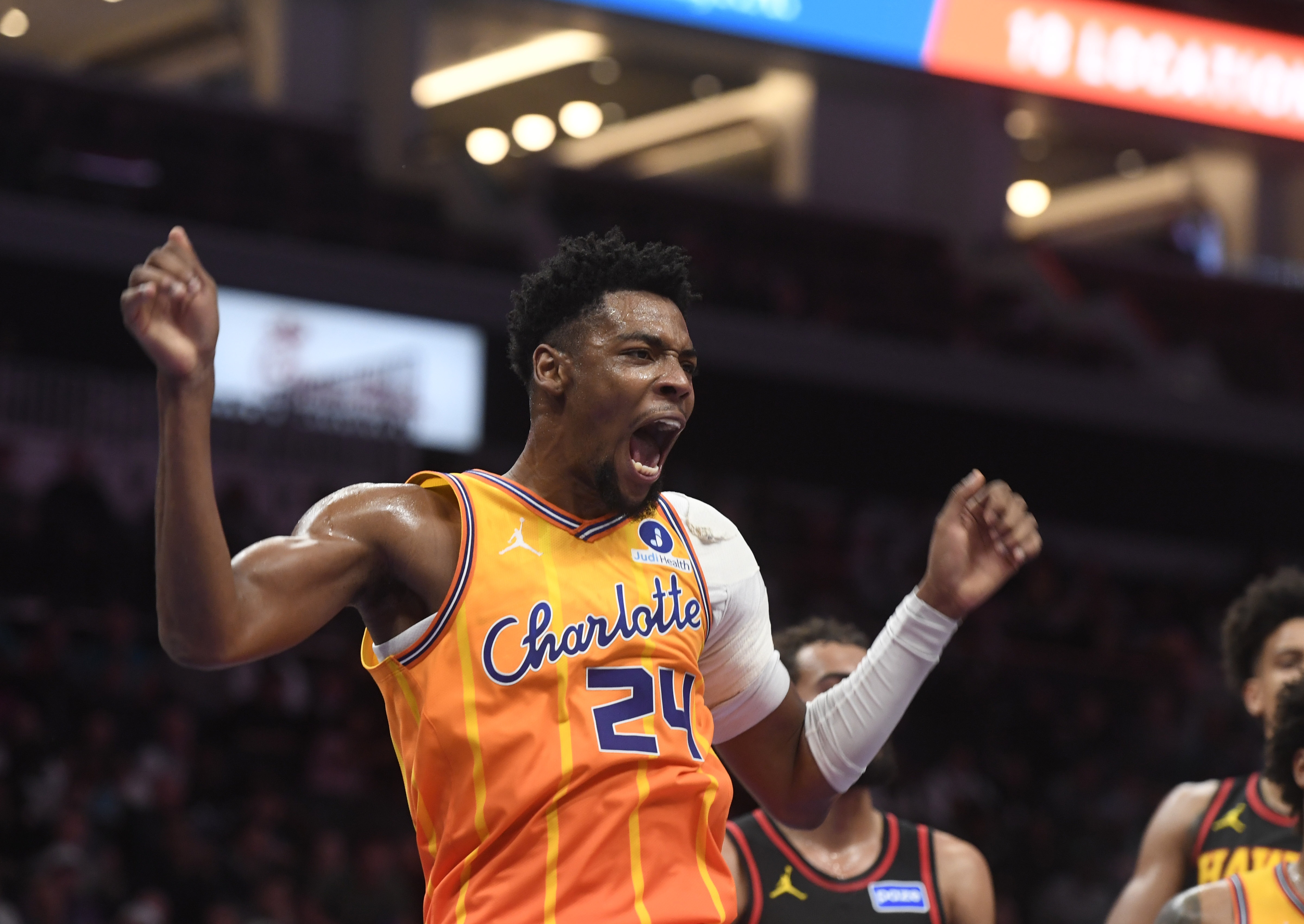 黄蜂主帅：布兰登·米勒正在状态中 这几场也尽可能让他多打会