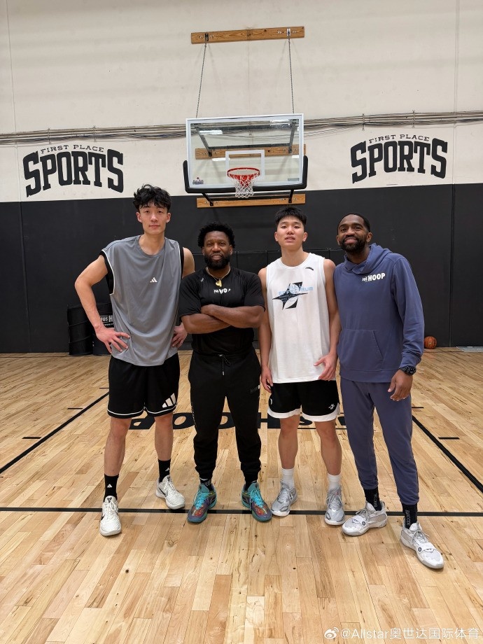 詹姆斯的训练师！经纪公司：石奎、隰泰诚将跟随约翰逊开启特训