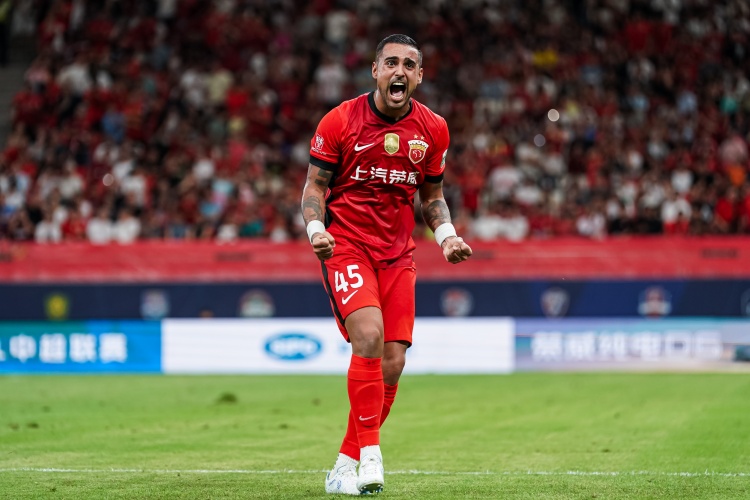 足球报：莱昂纳多出战超级杯存在不确定性，张琳芃出战可能性较低